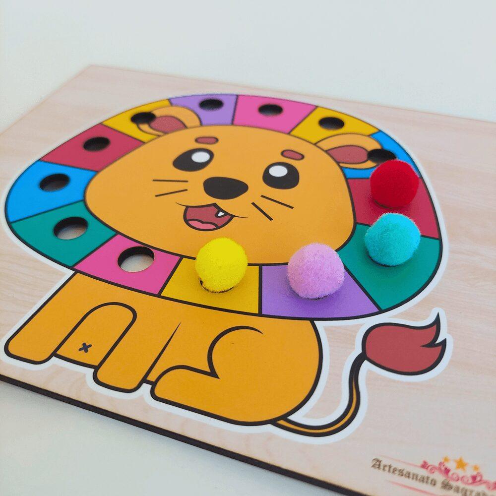 jogo pega pompom (3) Brincando com Pompons – Mundo Animal 🐾🎨 - Imagem 1